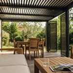 Terrasse couverte maison avec pergola aluminium moderne